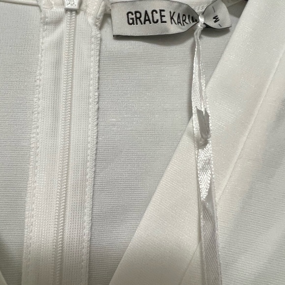 New woman’s dress size medium - Picture 3 of 8